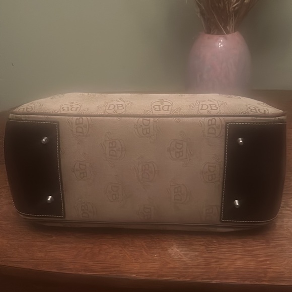 Dooney & Bourke Donegal Crest Tote with Strap - Picture 7 of 15